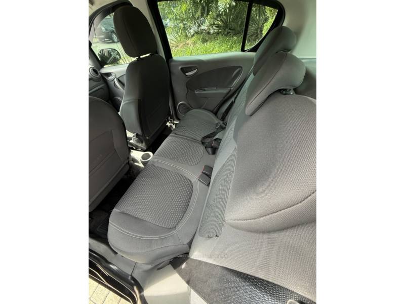 FIAT - PALIO - 2013/2013 - Preta - R$ 39.900,00