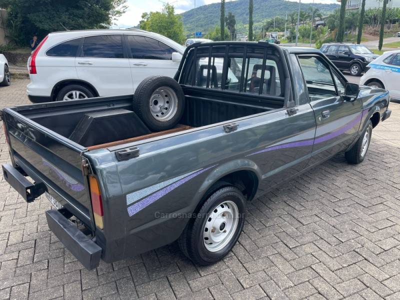 FORD - PAMPA - 1995/1995 - Cinza - R$ 24.900,00