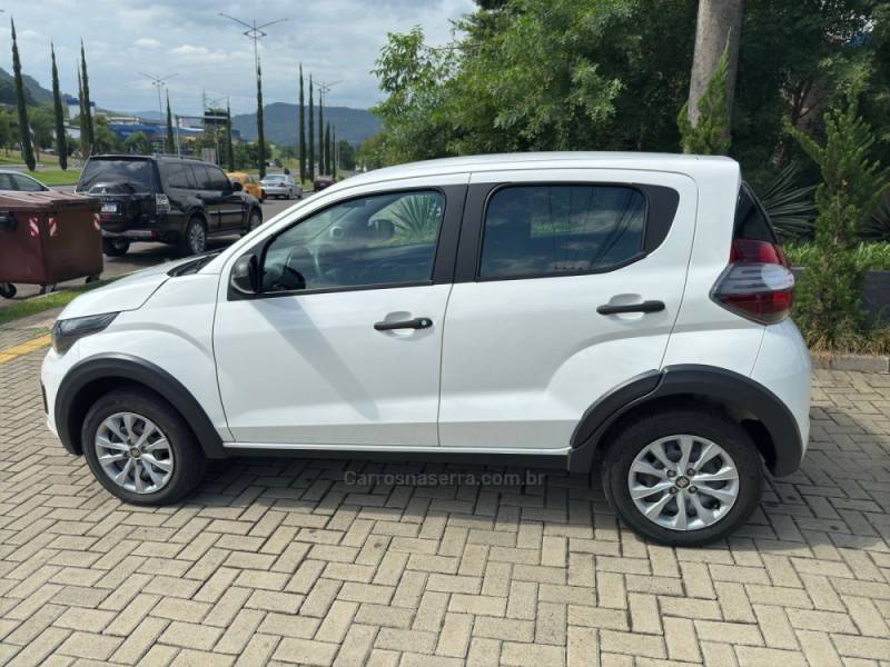 FIAT - MOBI - 2022/2022 - Branca - R$ 55.000,00