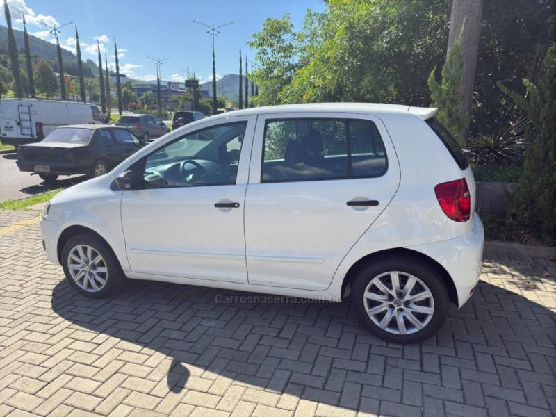 VOLKSWAGEN - FOX - 2014/2014 - Branca - R$ 44.900,00