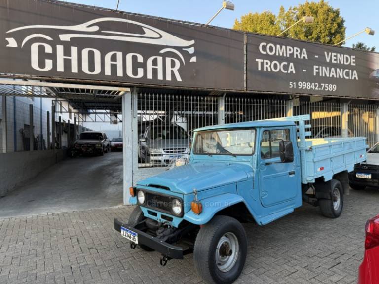 TOYOTA - BANDEIRANTE - 1963/1963 - Azul - R$ 49.900,00