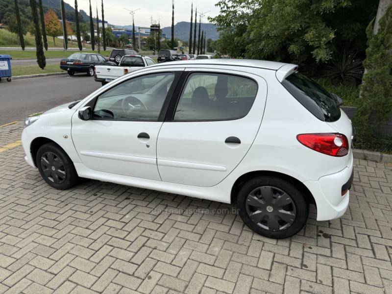 PEUGEOT - 207 - 2011/2011 - Branca - R$ 24.900,00