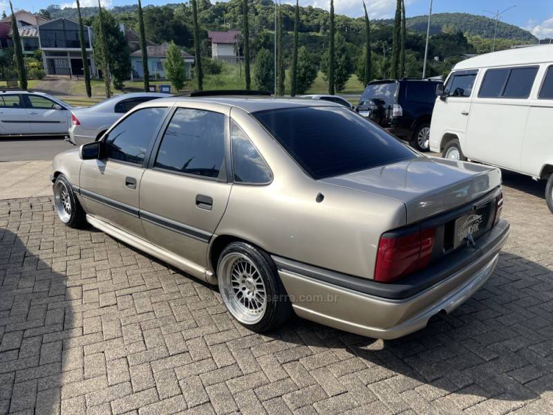 CHEVROLET - VECTRA - 1994/1994 - Dourada - R$ 24.900,00