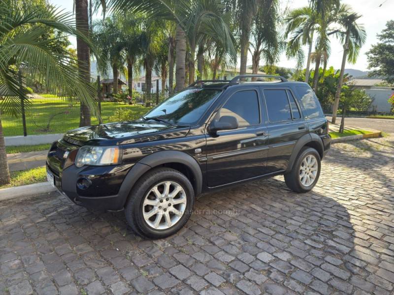 LAND ROVER - FREELANDER - 2005/2005 - Preta - R$ 41.900,00