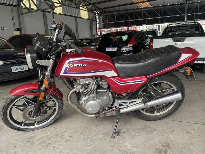 HONDA - CB 400 - 1983/1983 - Vermelha - R$ 22.900,00