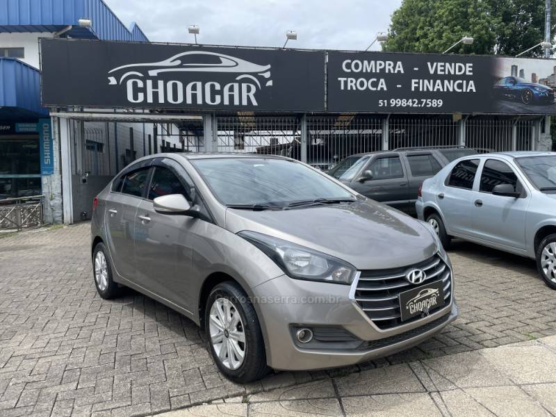 HYUNDAI - HB20S - 2018/2018 - Prata - R$ 59.000,00