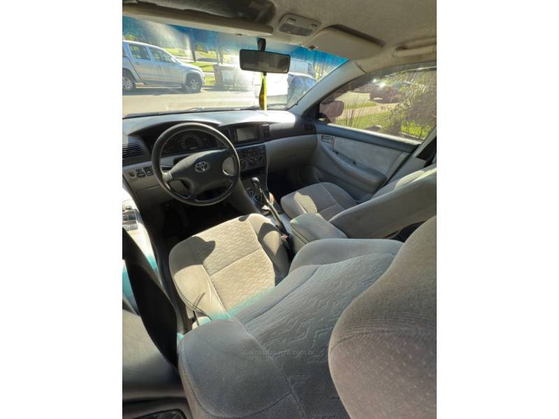 TOYOTA - COROLLA - 2004/2004 - Preta - R$ 35.000,00