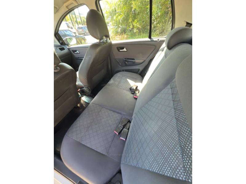 VOLKSWAGEN - FOX - 2014/2014 - Branca - R$ 44.900,00