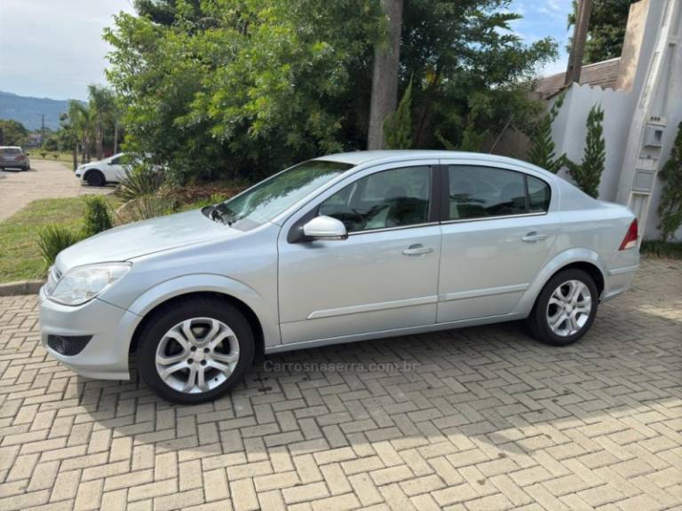 CHEVROLET - VECTRA - 2011/2011 - Prata - R$ 45.900,00