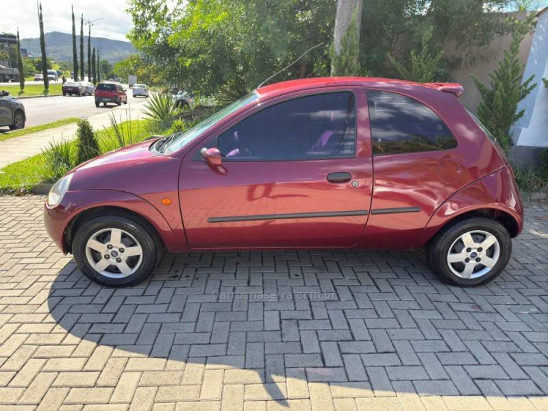 FORD - KA - 1998/1998 - Vermelha - R$ 13.500,00